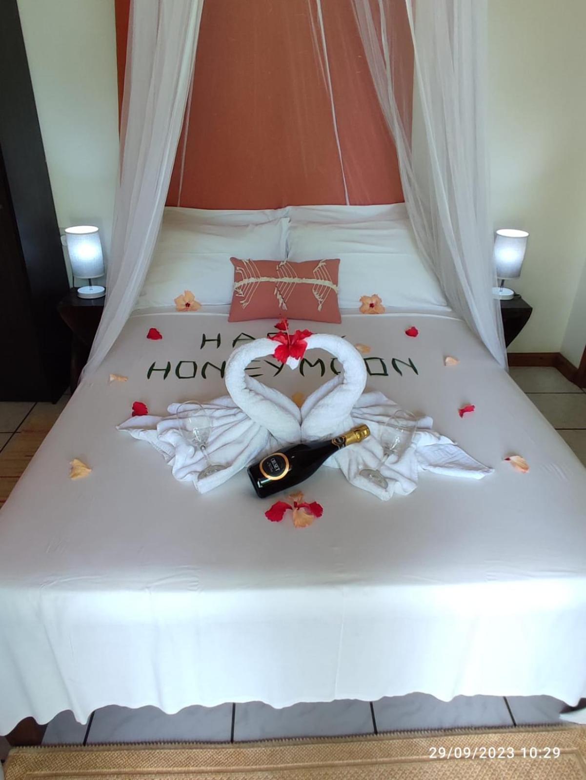 La Digue Ylang Ylang Villa Екстериор снимка