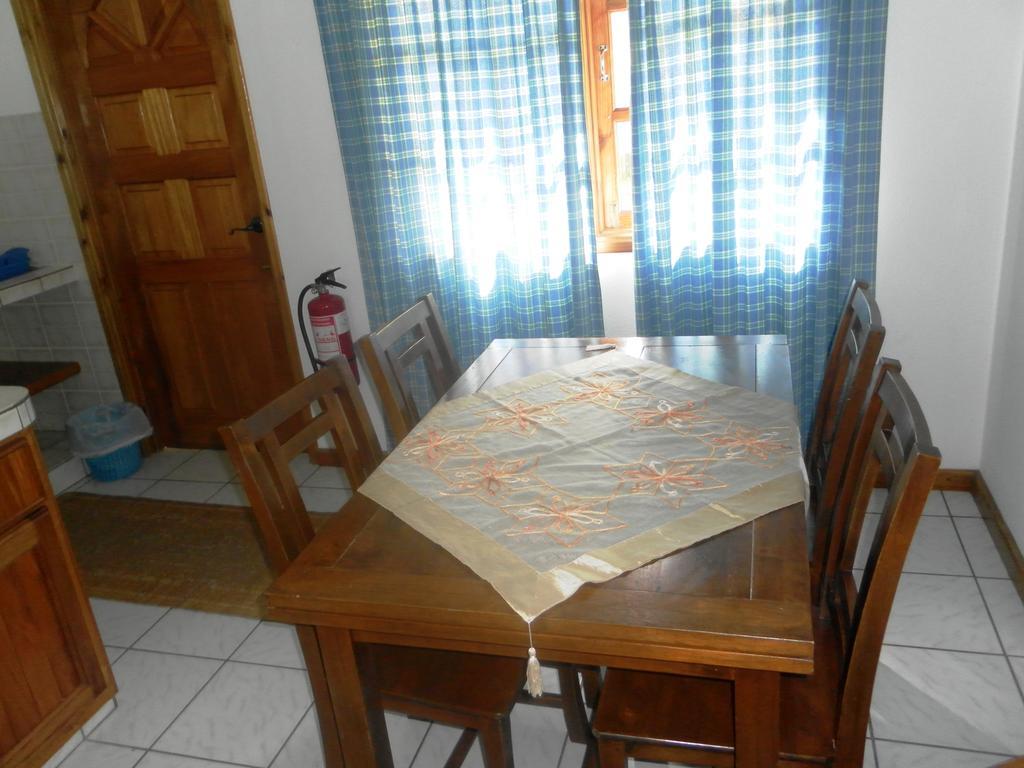 La Digue Ylang Ylang Villa Стая снимка